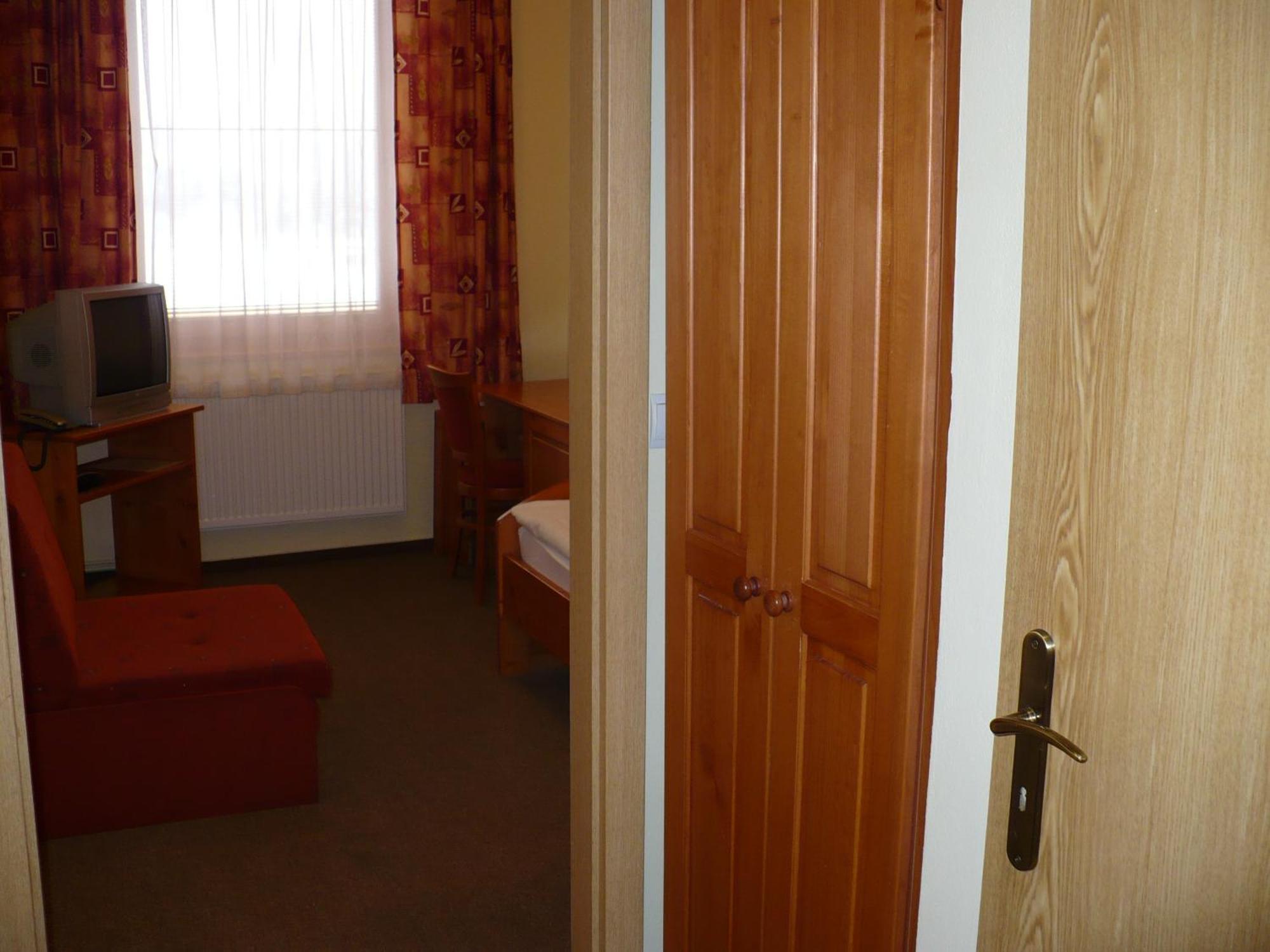 Motel Ranc Ruzomberok Exterior foto